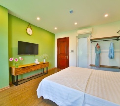 Двухместный люкс Deluxe двуспальная кровать в Lakeside House - Hanoi