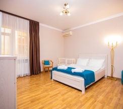 Семейный с двумя изолированными спальнями до 6 гостей с балконом в Джульетта