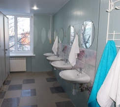 Кровать в женском/мужском номере с 6 кроватями в Рус-Арена