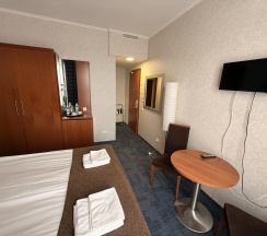 Номер комфорт с 1 двуспальной кроватью в Рублев