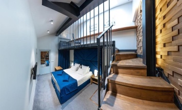 LOFT BLUE в Парадная
