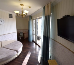 Студия с балконом в Виа Сакра