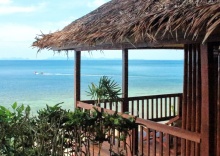 Семейная вилла с балконом и beachfront в Koh Jum Resort