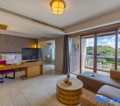 Двухместный люкс Executive с видом на реку (двуспальная кровать) в Sanya Phoenix Waterside Gloria Resort