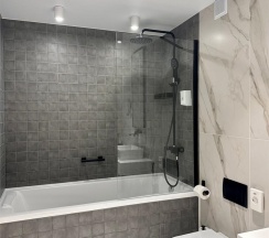 DE LUXE (BATH) в Milot