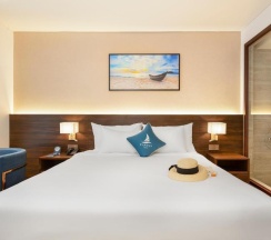 Двухместный номер Classic двуспальная кровать в Canvas Danang Beach Hotel