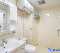 Тент с 3 комнатами с видом на море в Rizhao Shuohai Seaview Homestay (Wanpingkou Branch)