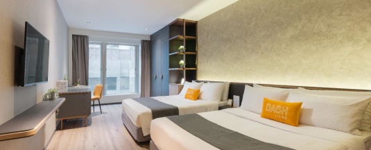Трёхместный номер Executive в Dash Living on Prat