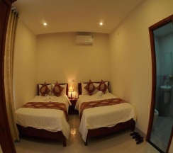 Двухместный семейный номер Standard двуспальная кровать в Hung Thu Hotel