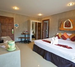 Двухместный номер Deluxe двуспальная кровать в Baan Kamala Fantasea Hotel