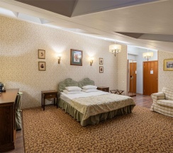 Улучшенный "Мансарда" в Ланкастер корт