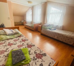 Четырёхместный номер Standard в Радуга