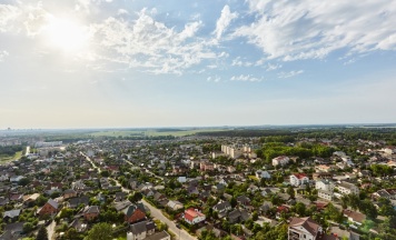 Апартаменты с балконом и с красивым видом из окна в Апартаменты LUX Apart Minsk