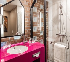 Номер стандарт с 1 двуспальной кроватью, вид на город в Mercure