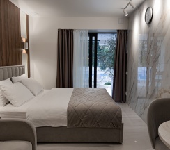 Студия с выходом к бассейну в Монтевиль by Adamand Resort