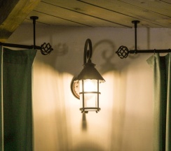 Вилла с балконом и с видом на горы в Круглый дом в горах