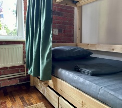 Кровать в 1-местном общем женском номере в Greenwall