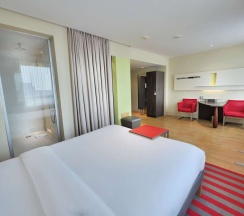 Двухместный номер Superior двуспальная кровать в Mercure Warszawa Grand
