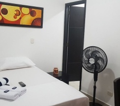 Двухместный номер Economy двуспальная кровать в Laureles Home