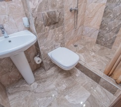 Двухместный люкс с красивым видом из окна двуспальная кровать в Ланселот