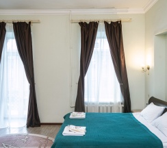 Двухместный номер Комфорт с двуспальной кроватью и балконом в Inn 6 line