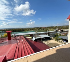 Люкс двухкомнатный с балконом в Николаевский