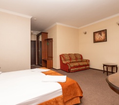 СЮИТ ДЖУНИОР в Аврора