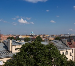Делюкс с одной большой кроватью размера "King size" (с видом на город) в Cort Inn St-Petersburg Hotel & Conference Center