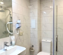 Стандарт с балконом вид на парк в Черноморец