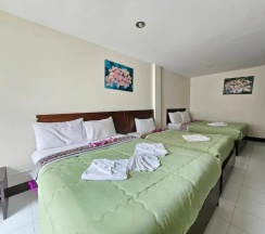 Семейный номер в Patong Moon Inn Guesthouse
