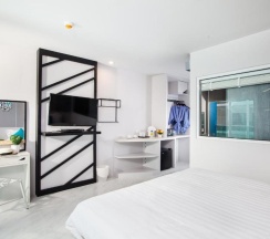 Двухместный номер Deluxe двуспальная кровать в The Crib Patong