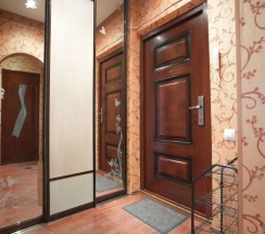 Двухместные апартаменты c 1 комнатой с балконом (двуспальная кровать) в Апартаменты Пять Звёзд на Дружбы Народов 9 - Рядом с Центром
