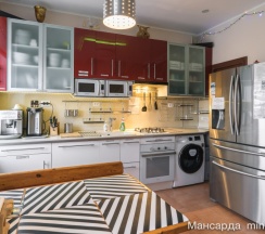 Бюджетный семейный 4-х местный номер с общей ванной комнатой в Мансарда