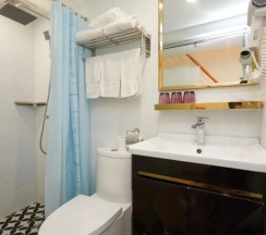 Трёхместный номер Family в Meego Qingwen Hotel