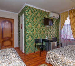 Трехместный номер Делюкс в Натали