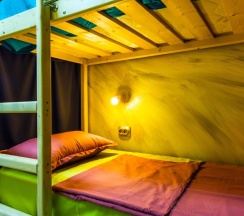 Кровать В женском в Loft