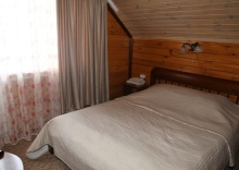 Номер эконом с 1 двуспальной кроватью (с завтраком) в Манжерок