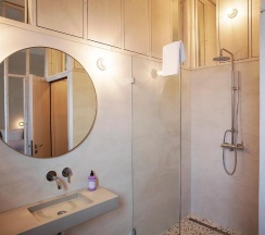 Номер Standard в Michelberger Hotel Berlin