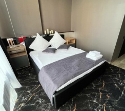 Трехместный Deluxe c диваном в Hotel Black out