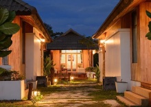 Бунгало beachfront в Bundhaya Villas Koh Lipe