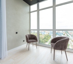 DELUX – 492Б, панорамное окно в Gosh.rent
