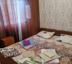 Трёхместный номер Deluxe с балконом и с видом на море в У Андрея и Анны