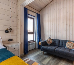 Коттедж с 3 комнатами с балконом и с красивым видом из окна в Заречье