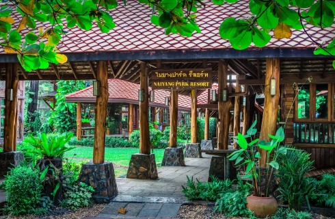 Таиланд, Сакху: Курортный отель Naiyang Park Resort