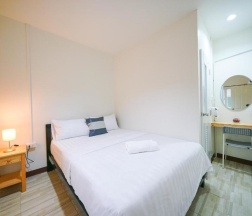 Двухместный номер Economy двуспальная кровать в D-hub Hostel