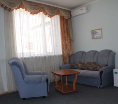 3-местный номер стандарт (с завтраком) в Омичка