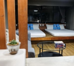 Четырёхместный номер Standard в In A Box Hostel