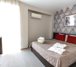 2 комнатный люкс с кухней и балконом в Venezia