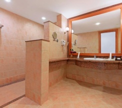 Двухместный номер Superior с красивым видом из окна двуспальная кровать в Pickalbatros Dana Beach Resort - Hurghada
