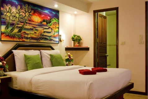 Карон: Отель Paradise Inn